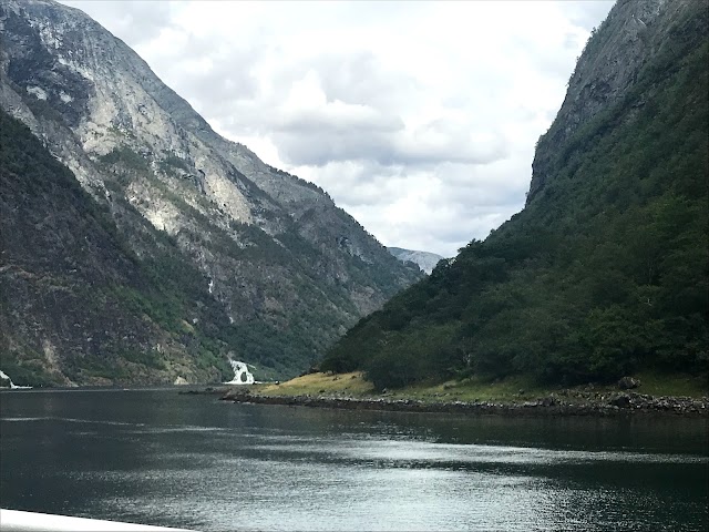 Car ferry Gudvangen-Lærdal