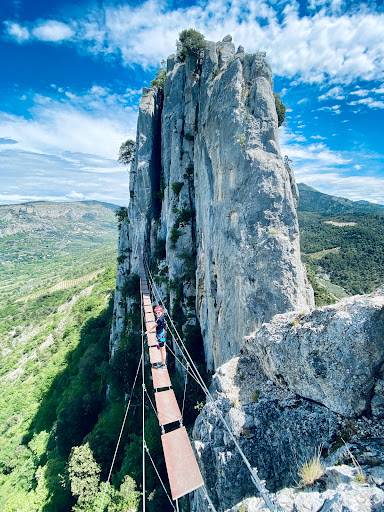 Le Rocher de Saint-Julien - Thumbnail