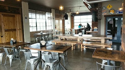 3Peaks Public House & Taproom