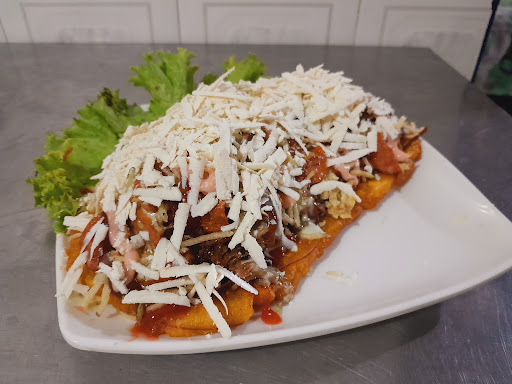 Restaurante La Curva Comidas Rápidas Tavo