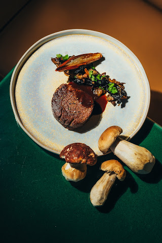 Le Café de Paris by null