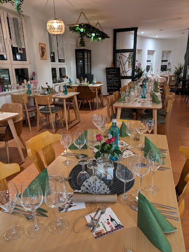 Cafe Isis GbR - Visual
