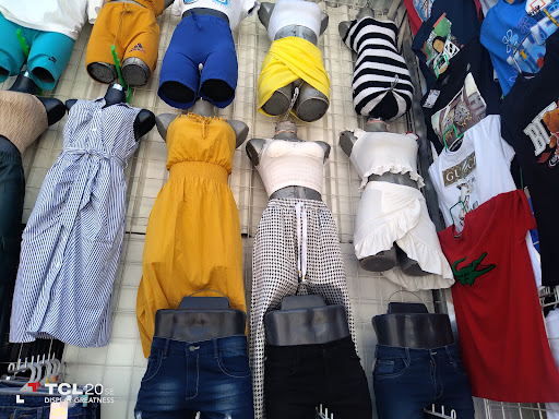 Modas lalis ropa de caballero y dama Logo