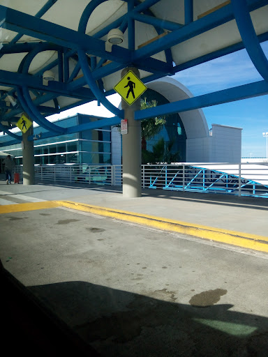 USAPARK Airport Parking - Thumbnail