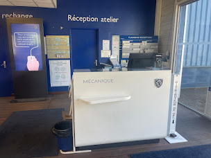 Photo n°1 de PEUGEOT - BEAUVOIS AUTOMOBILES SAS à Les Herbiers (Concessionnaire Peugeot)