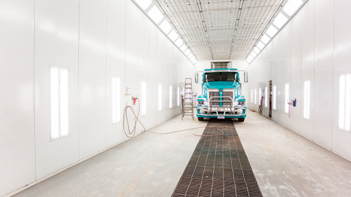 J & J Truck & Auto Body