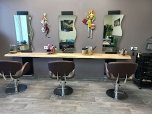 Photo n°12 de Un Hair de Détente à Riotord (Salon de coiffure)