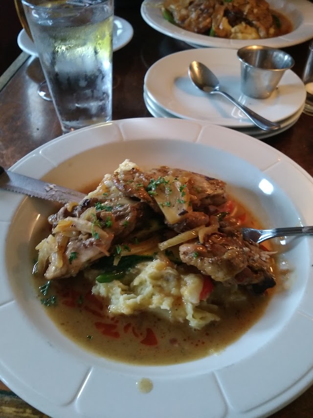 McKays Public House
