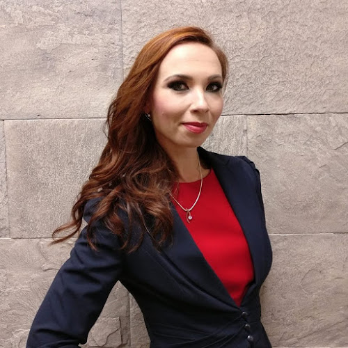 Anna Czarnowska-Froń Ekspert w finansach osobistych