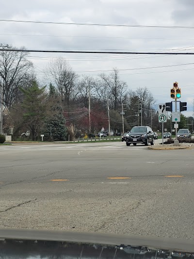 Hamilton Crossings Shopping Center