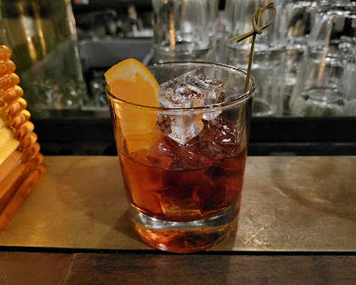 Philemon Bar - Visual