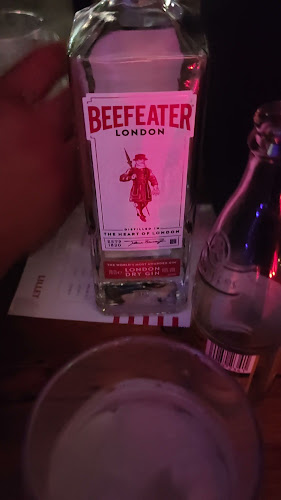 Komentari i recenzije American Bar