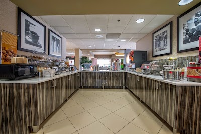 Photos of Hampton Inn Atlanta/Newnan