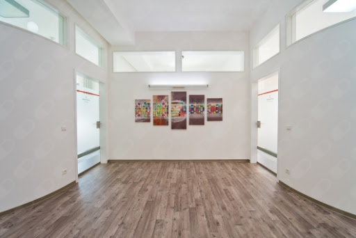 Dentist Robert Ladegast Gallery - Germany