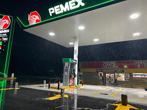 Gas Paradise by SyPdN - Mexico