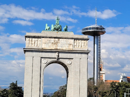 Moncloa - Visual