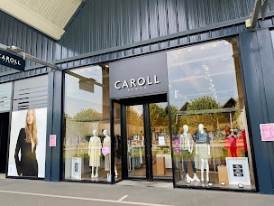 Photo n°2 de Caroll à La Séguinière (Magasin de vêtements pour femmes)