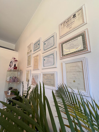 Irida Beauty Center - Thumbnail