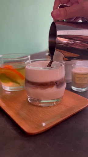 MonAmi Café