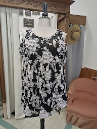 Photo n°21 de Beautiful Lady's & Les Trois Portes à Gannat (Magasin d'articles spirituels)