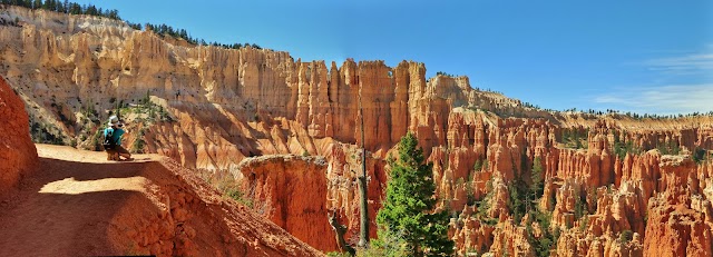 Peekaboo Canyon