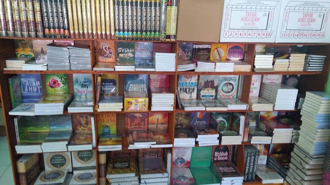 Bookstore Ahlul Bait, Author: Toko Buku Ahlul Bait