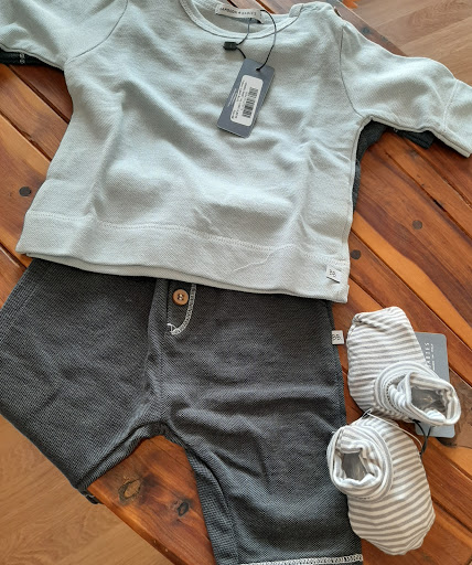 Baby Pulman Retails Di Tonino Alessandro & C. S.N.C. Logo