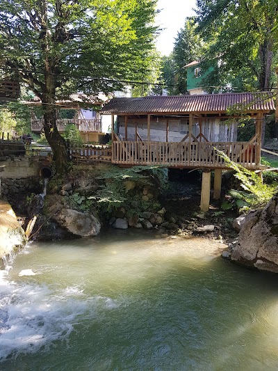 Şelale Yayla Evleri Ve Değirmen Restaurant (Bungalov-Kır Lokantası)