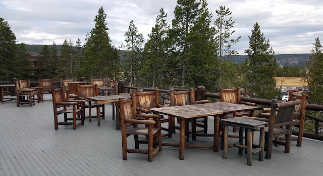 Old Faithful Inn