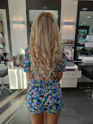 Photo n°5 de Déesse Coiffure - Salon de coiffure à Antibes (Salon de coiffure)