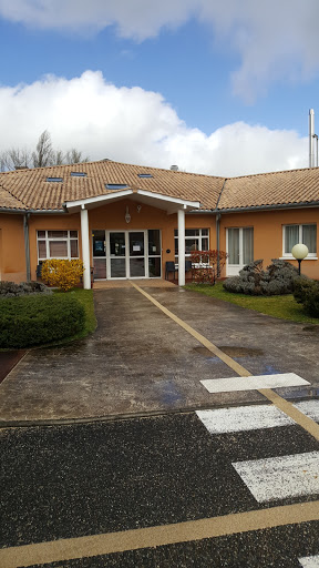 Photo de EHPAD Résidence La Chenaie à Bussac-Forêt (17210)