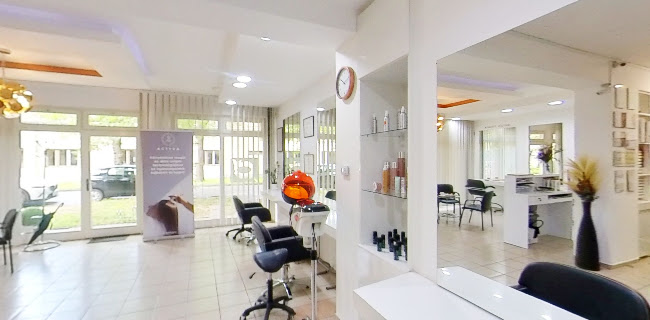 Zóra Hairstudio - Fodrász