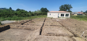 Photo n°1 de ROCA FORTIS. terrassement, services à Rochefort-du-Gard (Entreprise de terrassement)