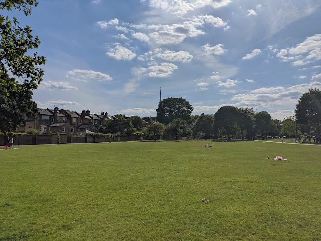 Opinii despre Well Street Common în London - Parking garage