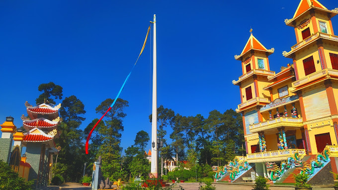 Tòa Thánh Châu Minh Cao Đài Tiên Thiên, ĐT884, Tiên Thuỷ, Châu Thành, Bến Tre