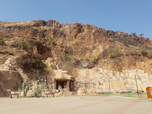 cinquantenaire Garden, Author: Honoré Dembele