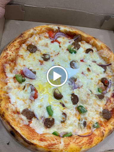 Photo 2 - Pizza Milano