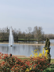 Photo n°13 de Camping Lac de Cormoranche à Cormoranche-sur-Saône (Loisirs)