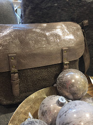 Photo n°11 de Et Plus Si Affinités... à Villeneuve-d'Ascq (Magasin d'ameublement et de décoration)