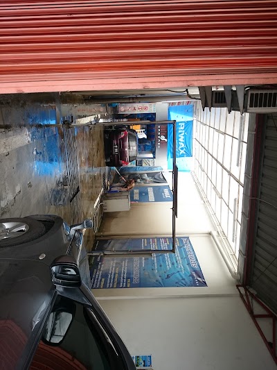 Photos of Auto Joss