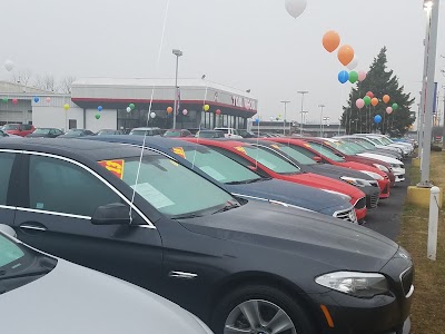 Photos of Tom Wood Toyota