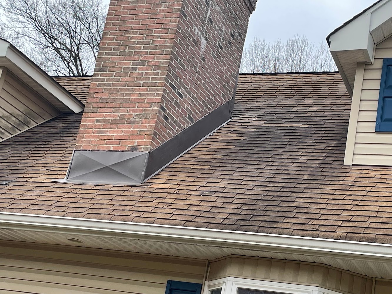 EM Pro Roofing and Siding in Lodi, New Jersey - Chimney Sweep Services