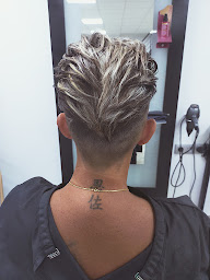 Photo n°13 de Lily Style à Cavaillon (Salon de coiffure)