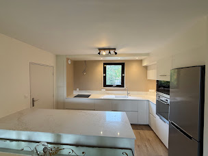 Photo n°40 de Debruille Peinture et Sol à Roubaix (Service de pose de parquet)