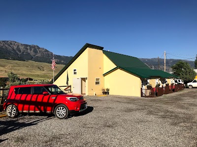 Yellowstone Riverside Cottages