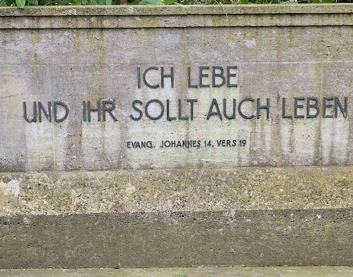 Friedhof Hermannstraße (2 Std. - Parkscheibe) - Thumbnail