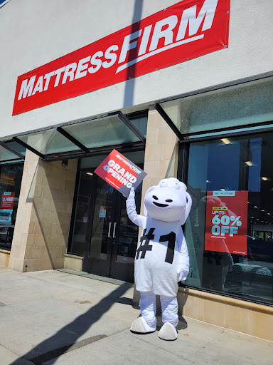 Mattress Firm Studio City - Thumbnail