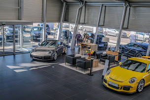 Photo n°26 de Centre Porsche Toulon by Groupe Lombardot à La Garde (Garage automobile)