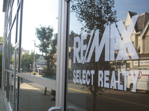 RE/MAX Select Realty - East End