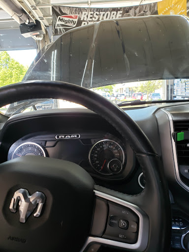 Mack Lube Express - Thumbnail